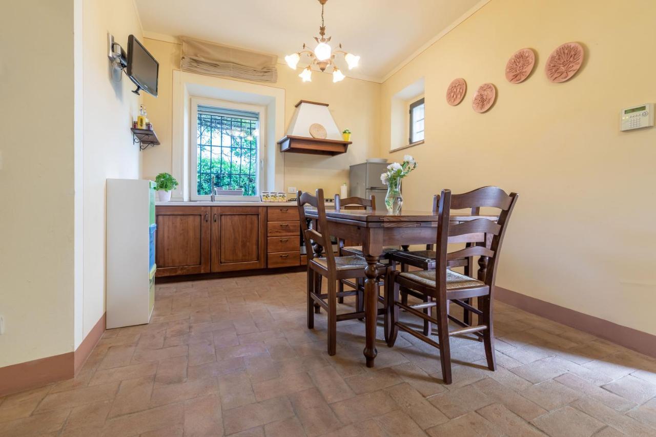 La Casa Medioevale Bed & Breakfast Lamporecchio Dış mekan fotoğraf