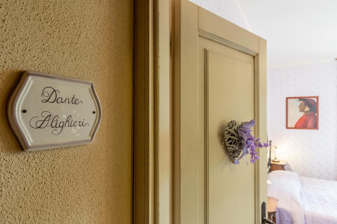 La Casa Medioevale Bed & Breakfast Lamporecchio Dış mekan fotoğraf